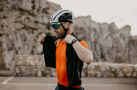 Prsluk FORCE WIND, tanki, mrežasta leđa, crna L