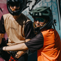KACIGA FORCE DROP downhill, zeleno - crna XS-S