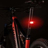 Zadnje svetlo FORCE PILL 12LM, 3 x LED, USB