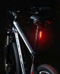 ZADNJE SVETLO FORCE DOT 20LM, 5x LED, USB