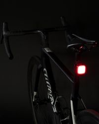 ZADNJE SVETLO FORCE COB 2.0 25LM, 36 x LED, USB