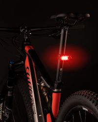 Zadnje svetlo FORCE PILL 12LM, 3 x LED, USB